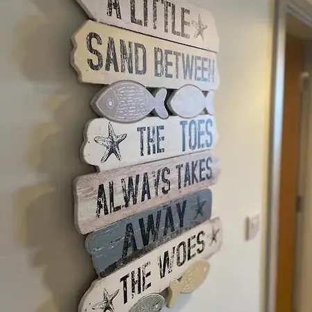 Spectacular 2 Bedroom Balcony Sea View Flat Appartamento