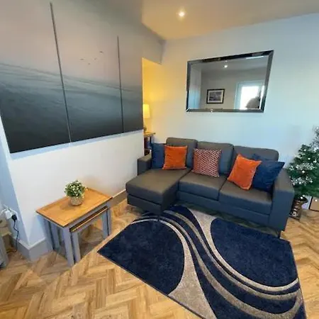 Spectacular 2 Bedroom Balcony Sea View Flat Daire