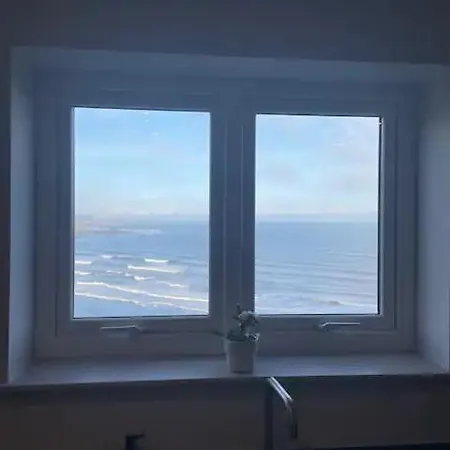 Daire Spectacular 2 Bedroom Balcony Sea View Flat *