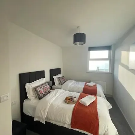 Apartment Spectacular 2 Bedroom Balcony Sea View Flat *