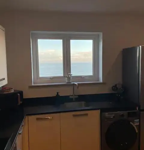 Spectacular 2 Bedroom Balcony Sea View Flat