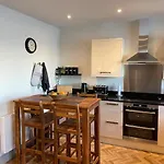 Spectacular 2 Bedroom Balcony Sea View Flat Scarborough
